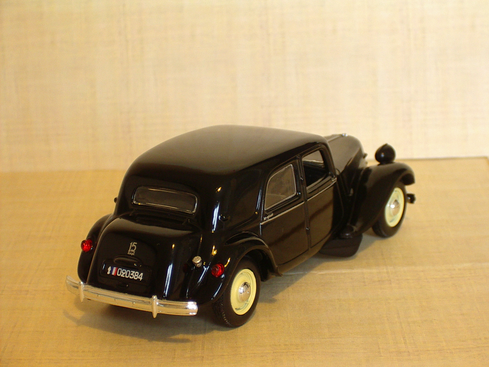 citroen traction 15 six arriere