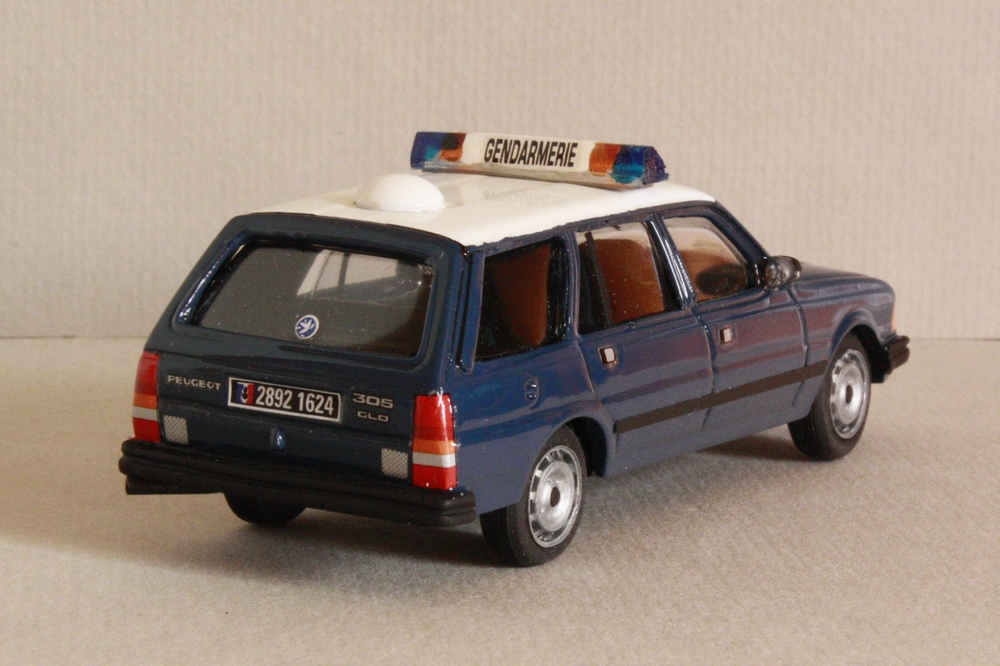 Peugeot 305 GLD Equipe Cynophile