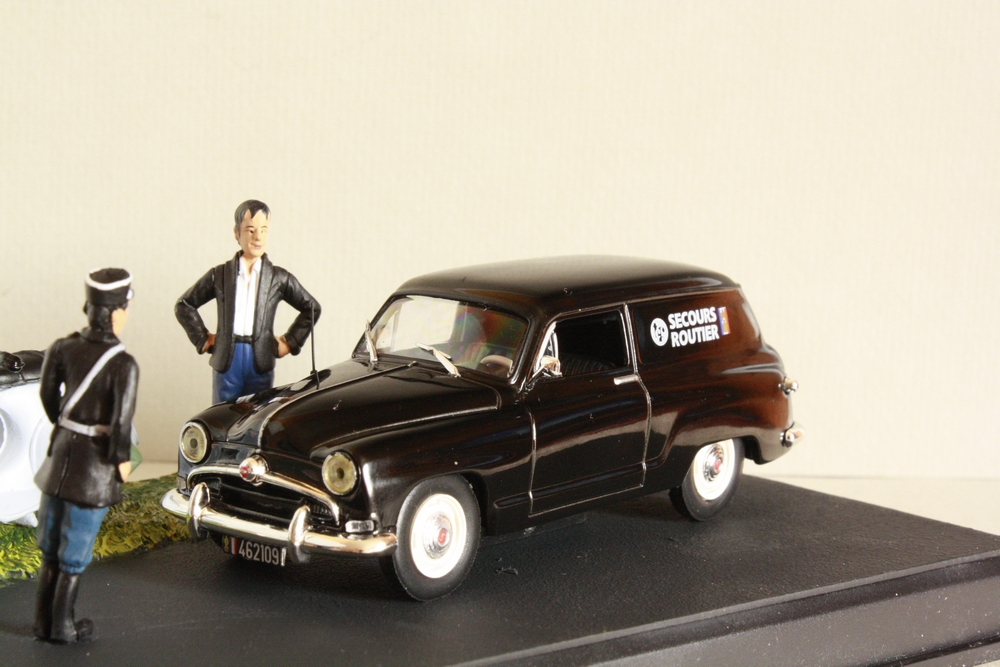 Simca Arronde Messager Figurines