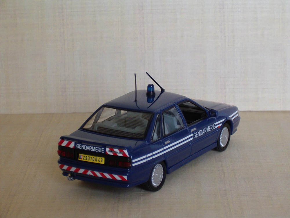 Renault 21 2L Turbo arriere